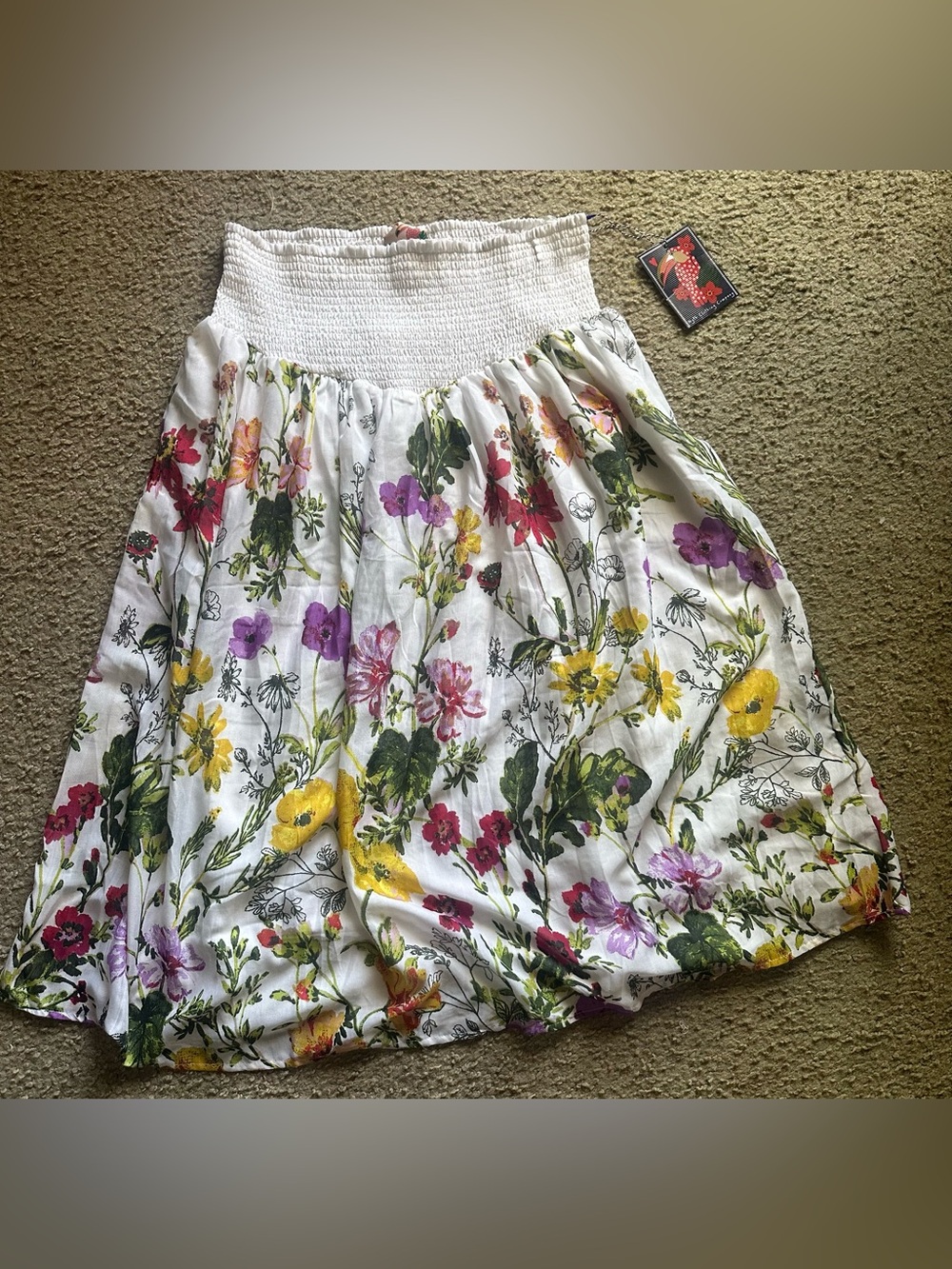 ✨Truly 4 U White Floral Midi Skirt with Smocked Waist Size XL NWT